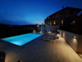 /album/photogallery/pool-night-2-jpg/